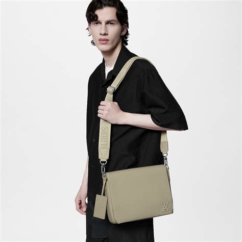 lv takeoff messenger bag|Takeoff Messenger LV Aerogram .